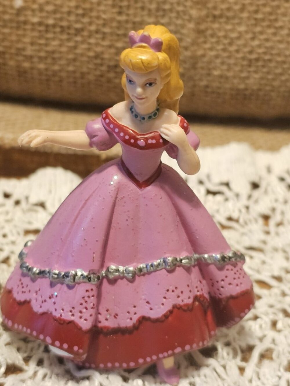 PAPO 720 BLOND DANCING PRINCESS FIGURE IN PINK GOWN - 2003